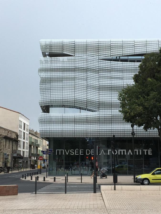 La Chambre Haute Et Son Spa Nimes Exterior photo
