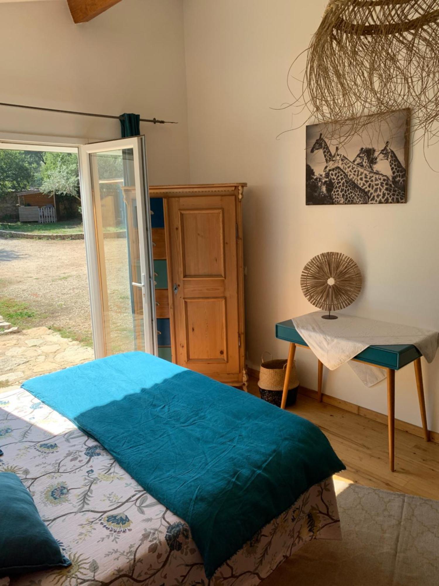 La Chambre Haute Et Son Spa Nimes Exterior photo