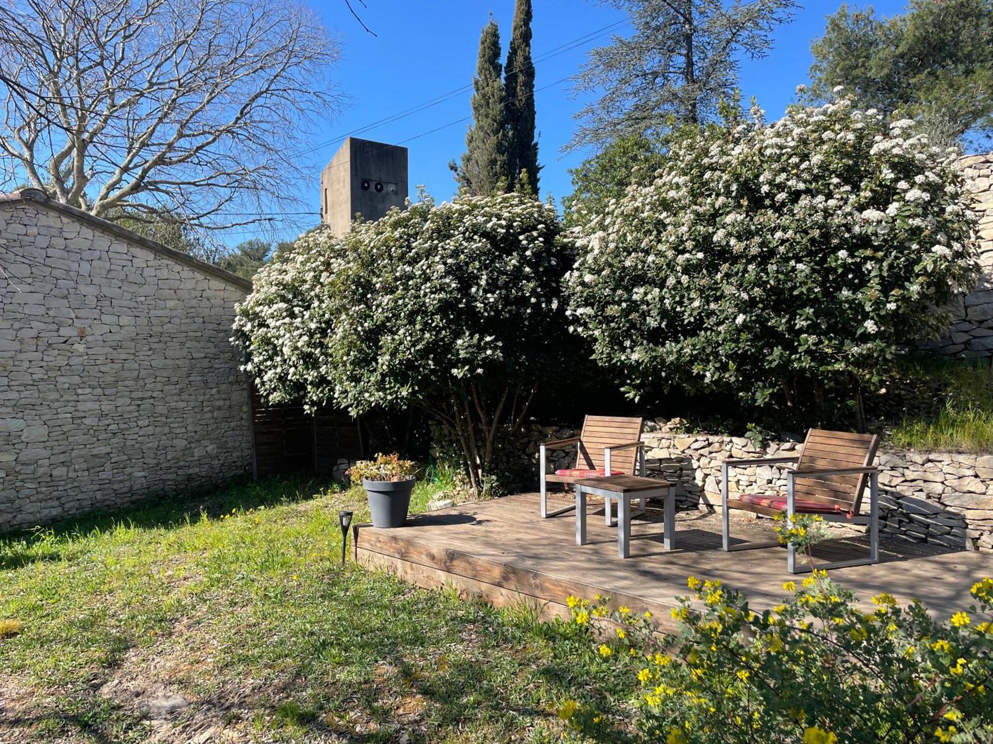 La Chambre Haute Et Son Spa Nimes Exterior photo